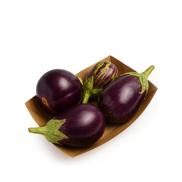 Fresh organic eggplants in a 0.8 kg pack from Al-Durr Organic, showcasing glossy purple vegetables on a white background.
