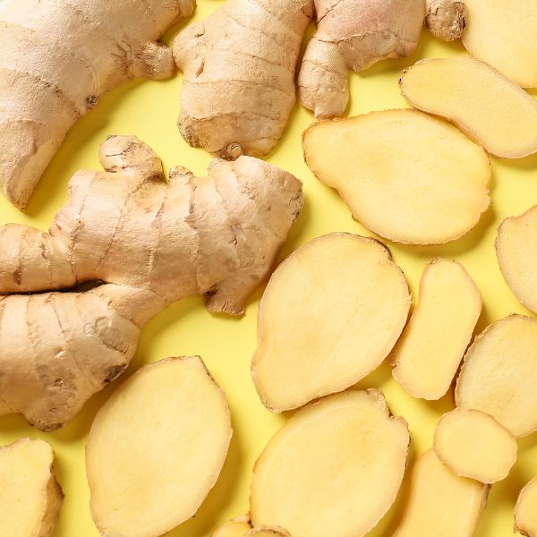 Organic Holland ginger vegetable in a 0.125 kg pack, fresh and whole with knobby, brown skin and vibrant interior.