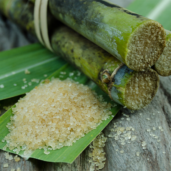 Fresh peeled sugarcane sticks from Thailand in a 0.5 kg pack, ready to enjoy as a sweet and natural fruit snack.