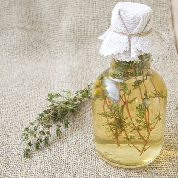 Fresh Kenyan thyme herb bunch, 0.10 kg, with green leaves and woody stems, ideal for cooking and flavoring dishes.