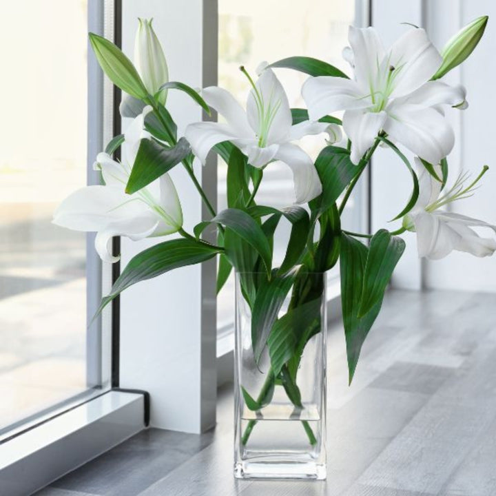 White Oriental lilies from Flowranow, scented XL bouquet with 10 stems, fresh flowers perfect for elegant floral arrangements.