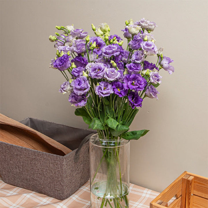 Blue Lisianthus flowers, Eustoma Blue Alissa, 5 stems from Fresh Flower Holland, arranged with vibrant, delicate blooms.