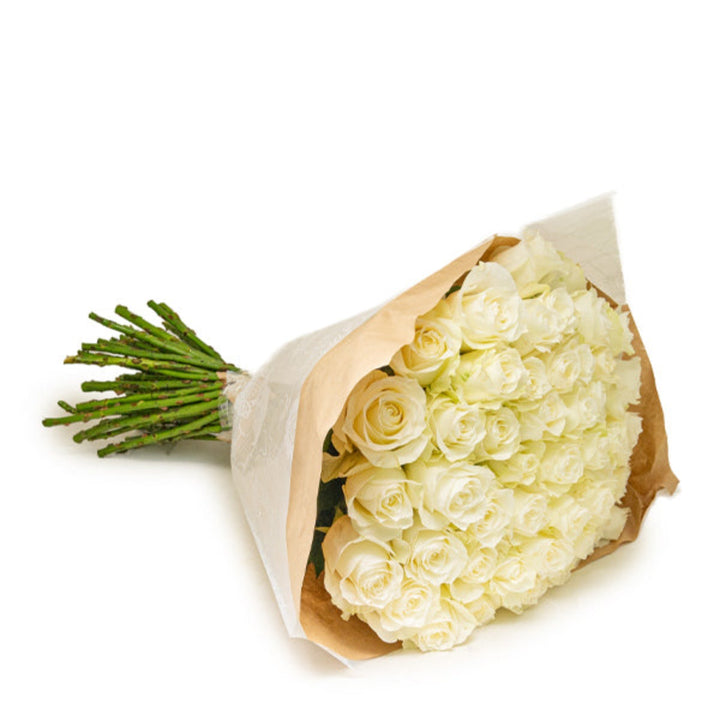 White luxury rose bouquet with 50 stems, arranged in a elegant floral bouquet by Mix Flower Bouquet.