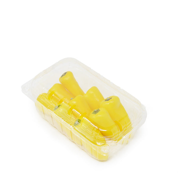 Yellow Jalapeno peppers from Holland in a 0.250 kg pack, fresh vegetables with vibrant color and smooth skin.