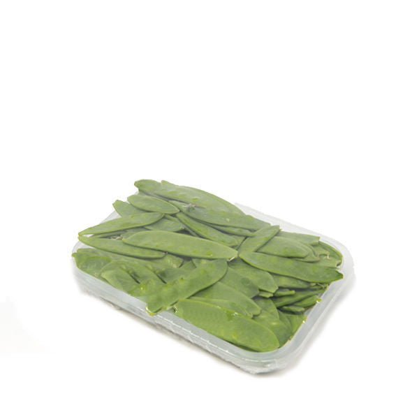 Sealed 0.25kg pack of Kenya snow peas, mangetout, and peas, showcasing fresh green vegetable beans in a sealed package.