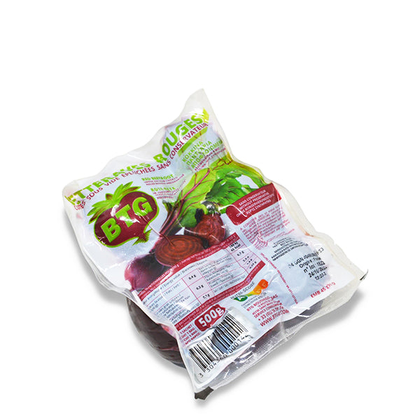 Precooked Holland beetroots in vacuum-sealed 0.5 kg pack, fresh vibrant red vegetables for salads and cooking.