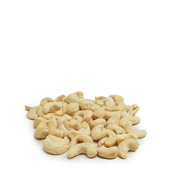 Fresh Nuts raw cashews in a 0.25 kg pack, natural, unroasted nuts with creamy, curved cashew kernels on a white background.