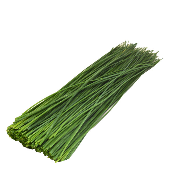 Fresh Kenya herb chives in a 0.1 kg pack, vibrant green, with thin, tubular leaves ideal for garnishing and cooking.