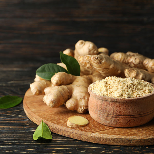 Organic ginger herb in a 0.454 kg pack from USA, fresh ginger root in a cardboard carton.