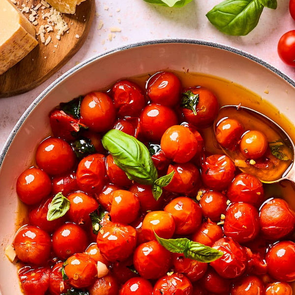 Organic cherry tomatoes from Mishkat in a 0.25 kg hydroponic vegetable pack, fresh and vibrant ready for use.