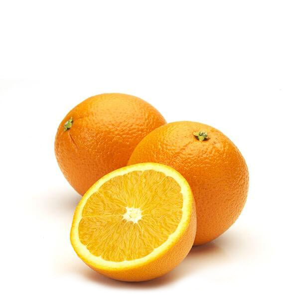 Fresh Valencia oranges in a 6.5 kg carton, perfect for juice, shown in a natural fruit display.