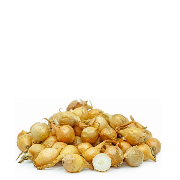 Golden pearl onion vegetables from Holland, 0.5 kg pack, showing small, round, golden-colored onions in a natural setting.