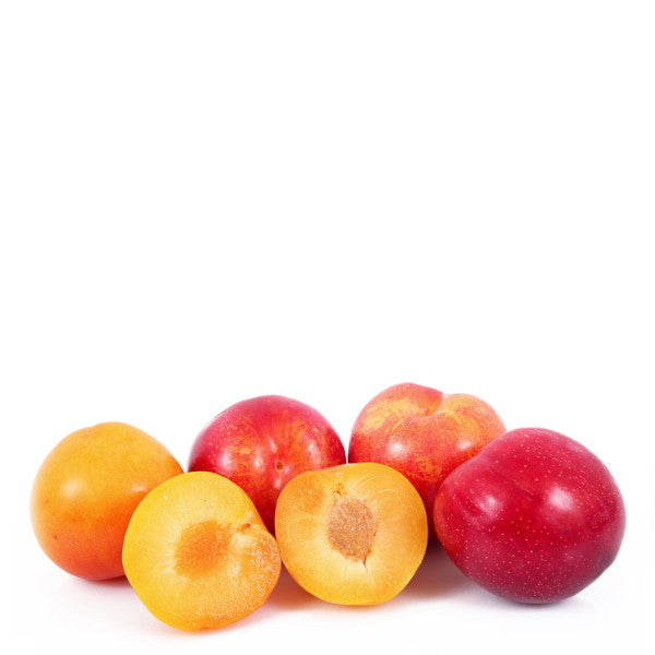 Fresh Letitia plums in a 1 kg pack by Sharbatly, showcasing ripe, purple fruit ready for eating or cooking.