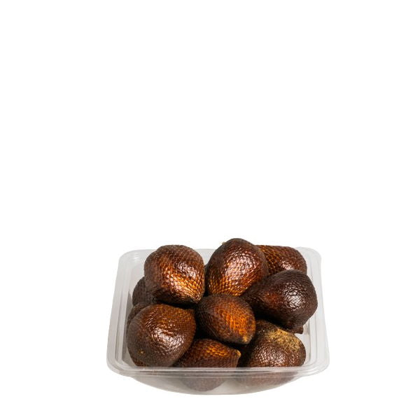Fresh snake fruit (salak) from Thailand, 0.5 kg pack, showing reddish-brown scaly skin and cluster of tropical fruit.